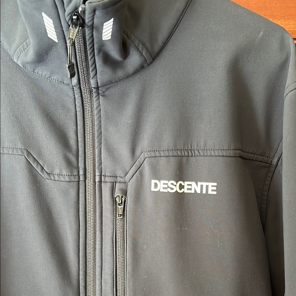 Descente Black Ski Jacket Soft-Shell Performance - Picture 2 of 6